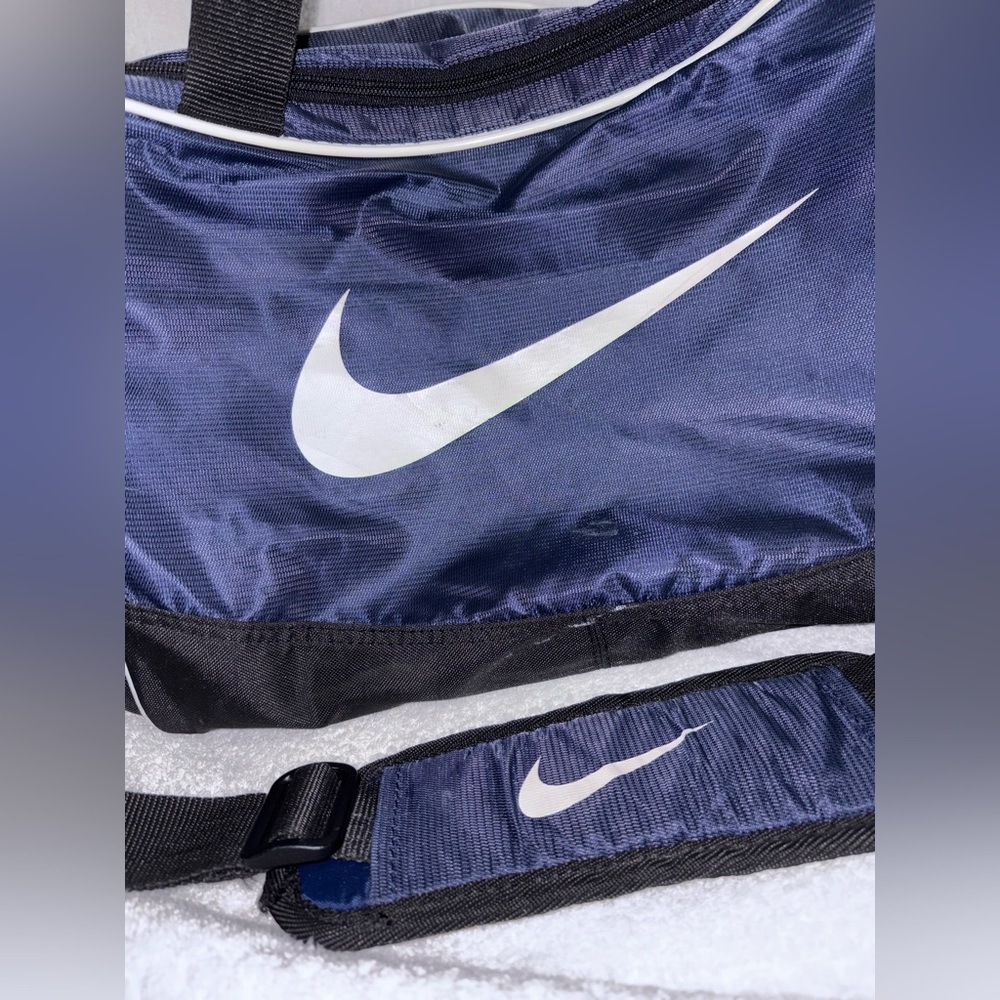 Nike Midnight Blue Duffel Bag with White Accents - Picture 2 of 7